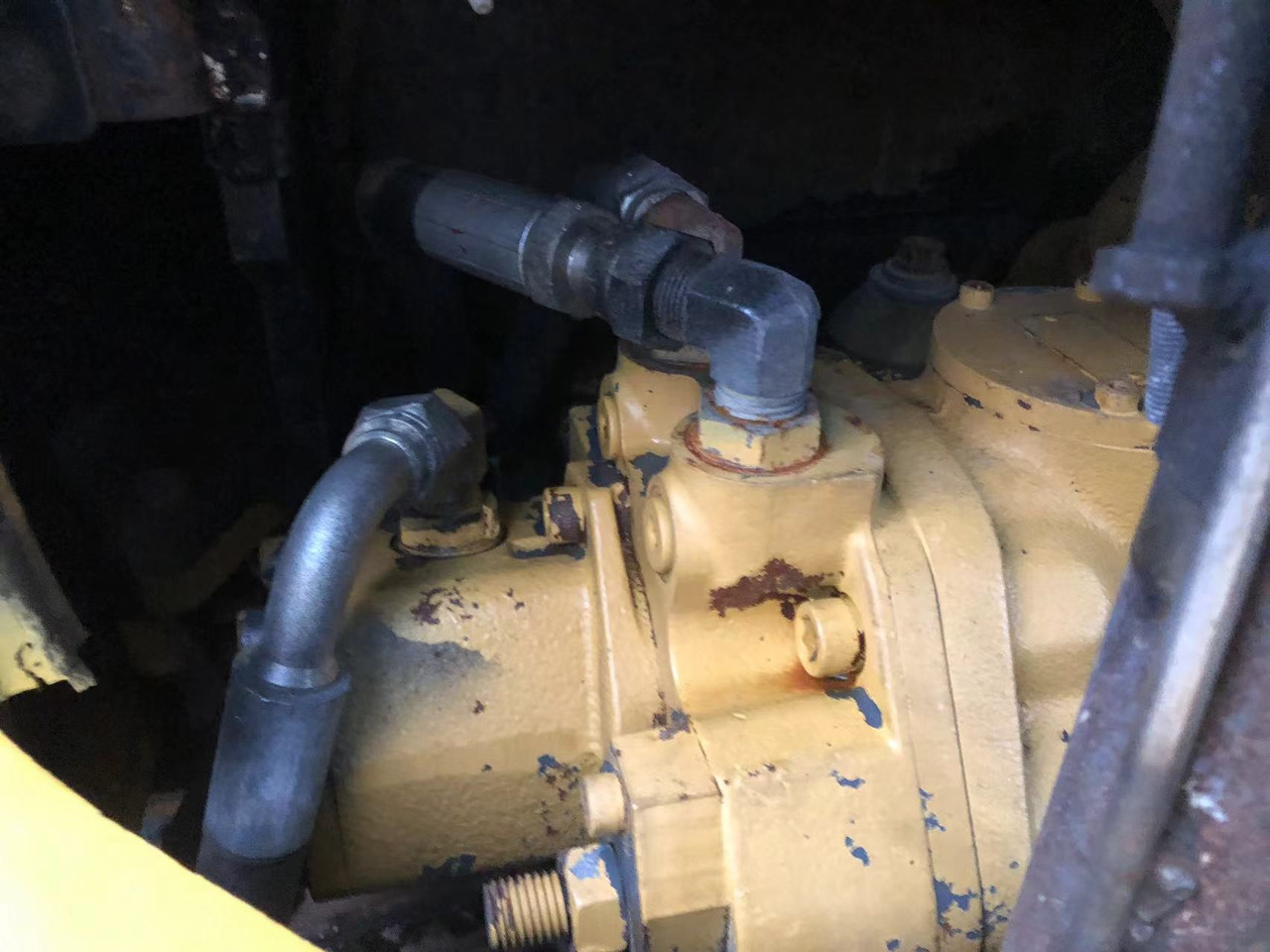 CAT 304C - Mini rýpadlo: obrázek 3 CAT 304C - Mini rýpadlo: obrázek 3