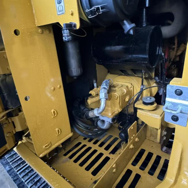 CAT 305.5E - Pásové rýpadlo: obrázek 3 CAT 305.5E - Pásové rýpadlo: obrázek 3