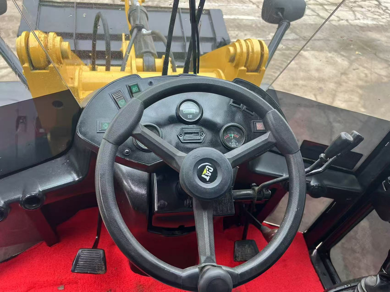 CAT 910M - Kolový nakladač: obrázek 3 CAT 910M - Kolový nakladač: obrázek 3