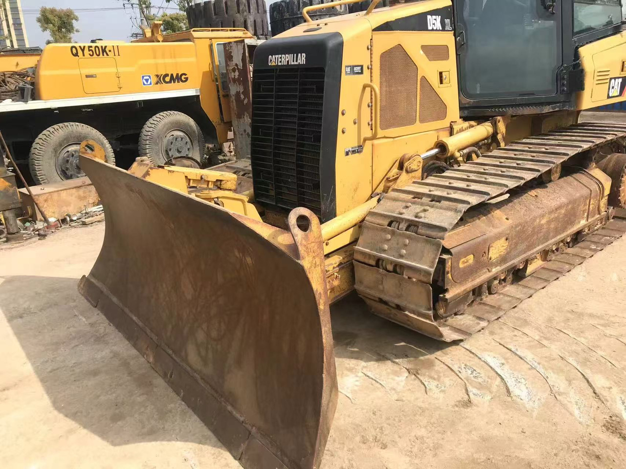 CAT D5K - Buldozer: obrázek 3 CAT D5K - Buldozer: obrázek 3