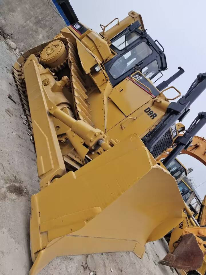 CAT D9R - Buldozer: obrázek 1 CAT D9R - Buldozer: obrázek 1