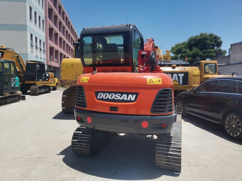 Doosan DX60 - Mini rýpadlo: obrázek 2 Doosan DX60 - Mini rýpadlo: obrázek 2