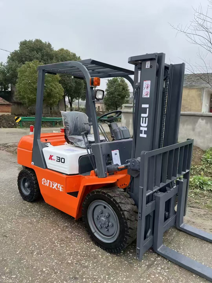 Heli - Nůžková plošina: obrázek 4 Heli - Nůžková plošina: obrázek 4