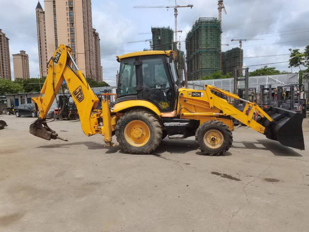 JCB 3CX - Rýpadlo-nakladač: obrázek 1 JCB 3CX - Rýpadlo-nakladač: obrázek 1