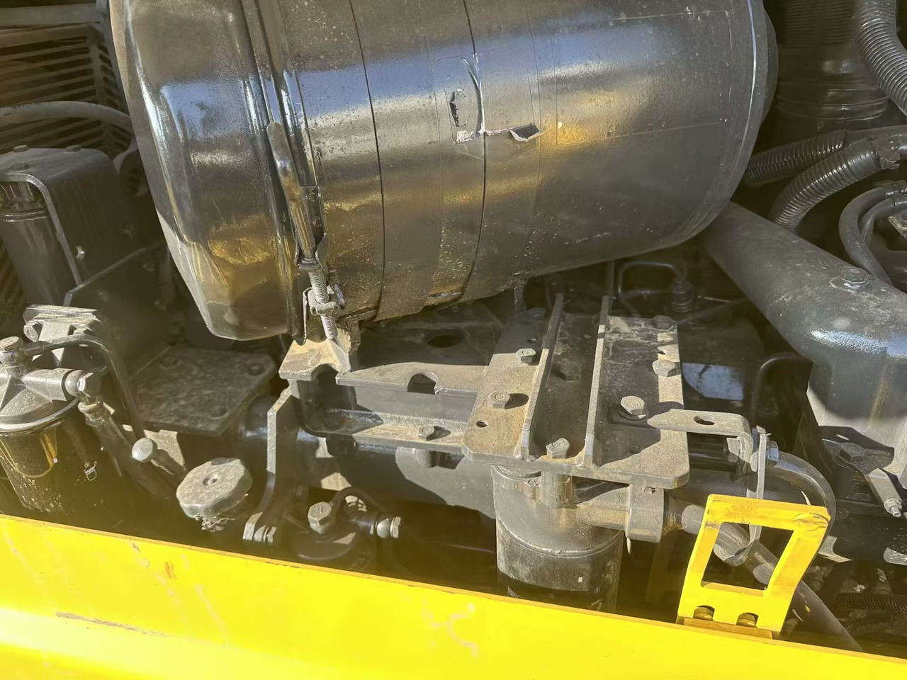 Komatsu D85E - Buldozer: obrázek 3 Komatsu D85E - Buldozer: obrázek 3