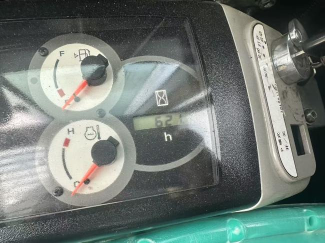 Komatsu PC56 - Mini rýpadlo: obrázek 2 Komatsu PC56 - Mini rýpadlo: obrázek 2