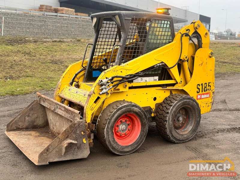 Bobcat S185 Schranklader - 4 cil. Kubota motor - high flow - laadbak - CE keurmerk - Nakladač: obrázek 3 Bobcat S185 Schranklader - 4 cil. Kubota motor - high flow - laadbak - CE keurmerk - Nakladač: obrázek 3