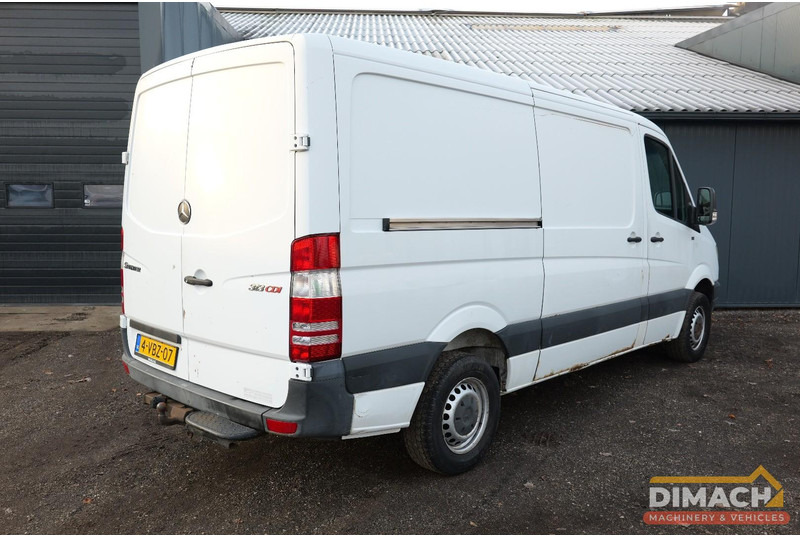 Mercedes-Benz 906 KA 35 Sprinter 313 - Euro 4 - L2H2 - trekhaak - airco - NL auto - Furgon: obrázek 2 Mercedes-Benz 906 KA 35 Sprinter 313 - Euro 4 - L2H2 - trekhaak - airco - NL auto - Furgon: obrázek 2