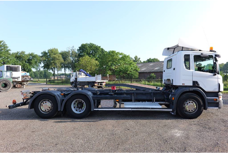 Podvozek s kabinou Scania P 230 Euro 5 6x2*4 TOP!! Retarder right hand steer: obrázek 11