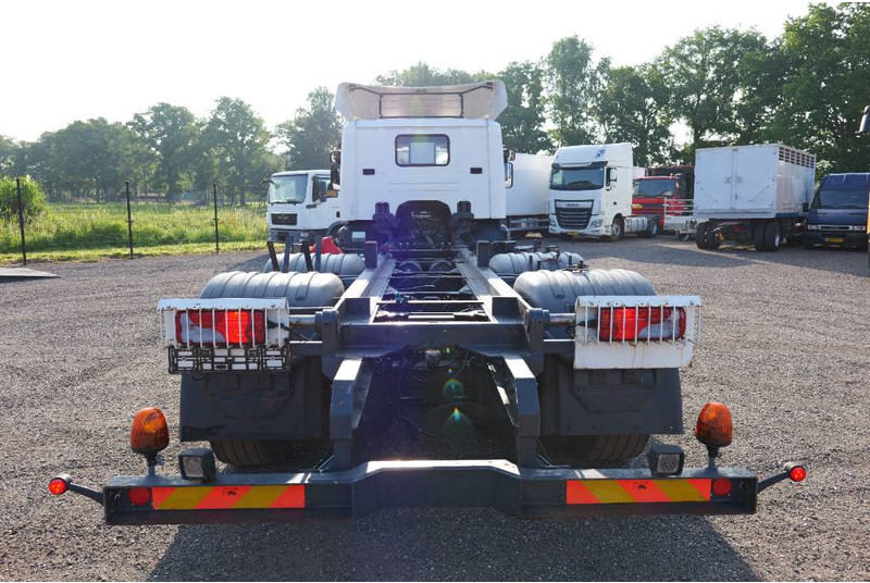 Scania P 230 Euro 5 6x2*4 TOP!! Retarder right hand steer - Podvozek s kabinou: obrázek 4 Scania P 230 Euro 5 6x2*4 TOP!! Retarder right hand steer - Podvozek s kabinou: obrázek 4