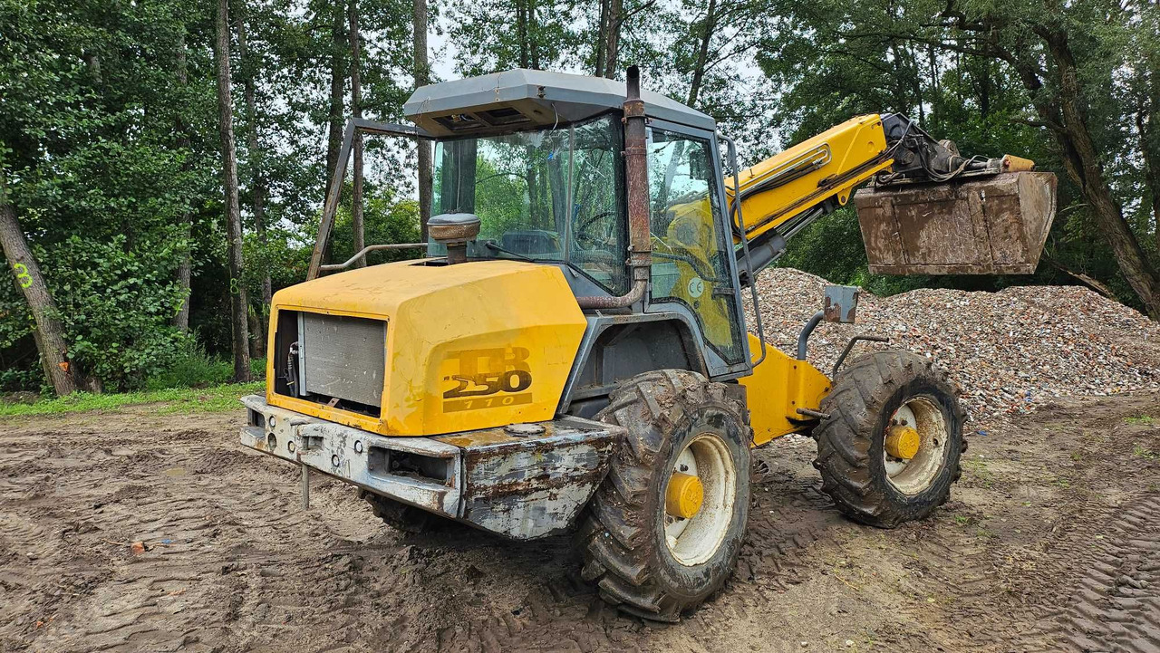 Ładowarka teleskopowa MATBRO TR250-110 Powershift jcb - Teleskopický manipulátor: obrázek 2 Ładowarka teleskopowa MATBRO TR250-110 Powershift jcb - Teleskopický manipulátor: obrázek 2