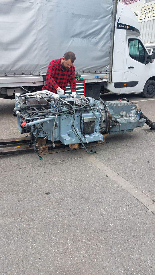 MAN Regeneracja Remont Naprawa Serwis D0824 D0834 LF LG GF LFL01-61 LOH01-50 D0826 D0836 LF GF LFG LFL LOH LUH D2066 LF LOH LUH D2676 LF LOH 01-49 50-69 70-.. D2866 D2876 LF 01-30 D2866 D2876 4V LF 01-45 - Motor pro Nákladní auto: obrázek 3 MAN Regeneracja Remont Naprawa Serwis D0824 D0834 LF LG GF LFL01-61 LOH01-50 D0826 D0836 LF GF LFG LFL LOH LUH D2066 LF LOH LUH D2676 LF LOH 01-49 50-69 70-.. D2866 D2876 LF 01-30 D2866 D2876 4V LF 01-45 - Motor pro Nákladní auto: obrázek 3