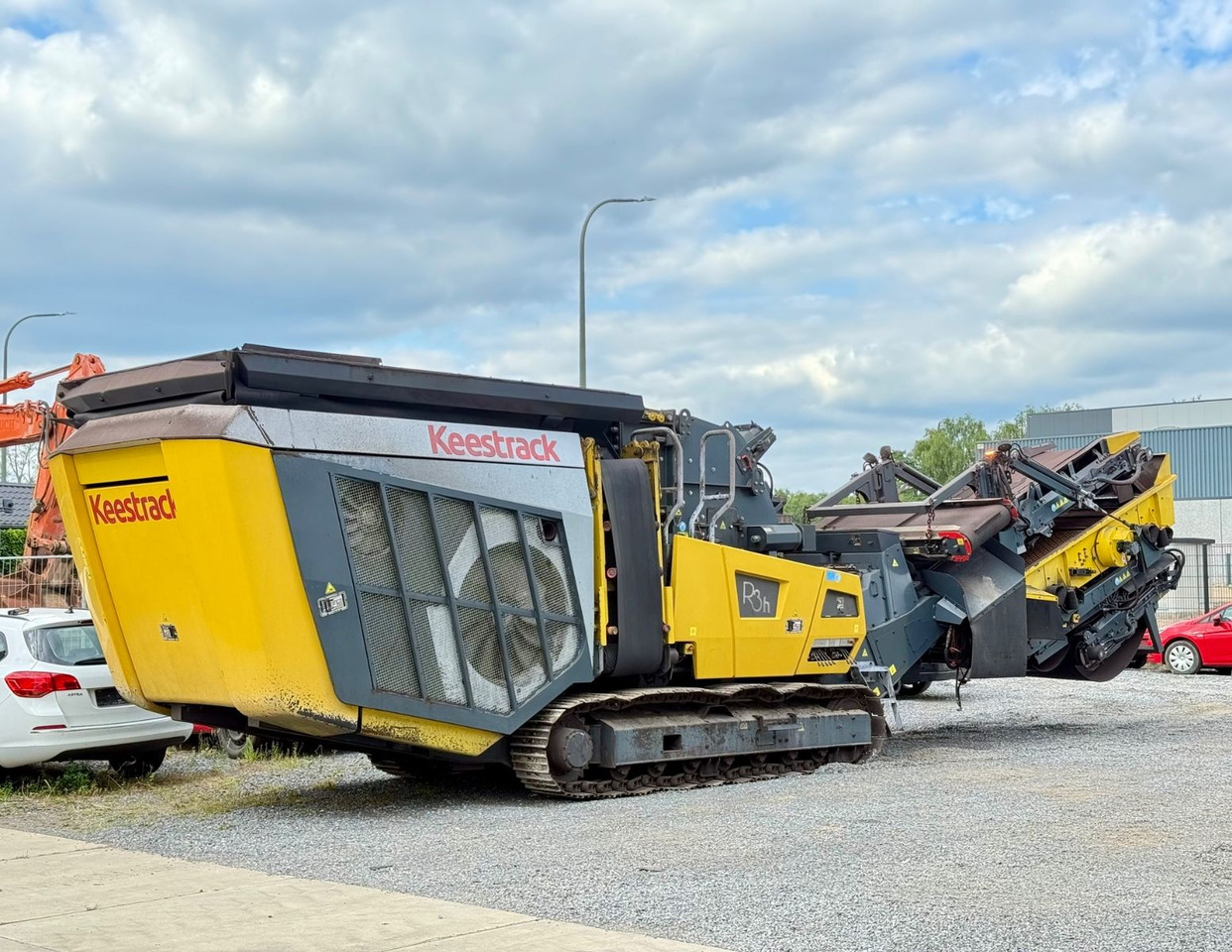 Nárazový drtič KEESTRACK R3H Mobile Brecheranlage mit Siebmodul: obrázek 8