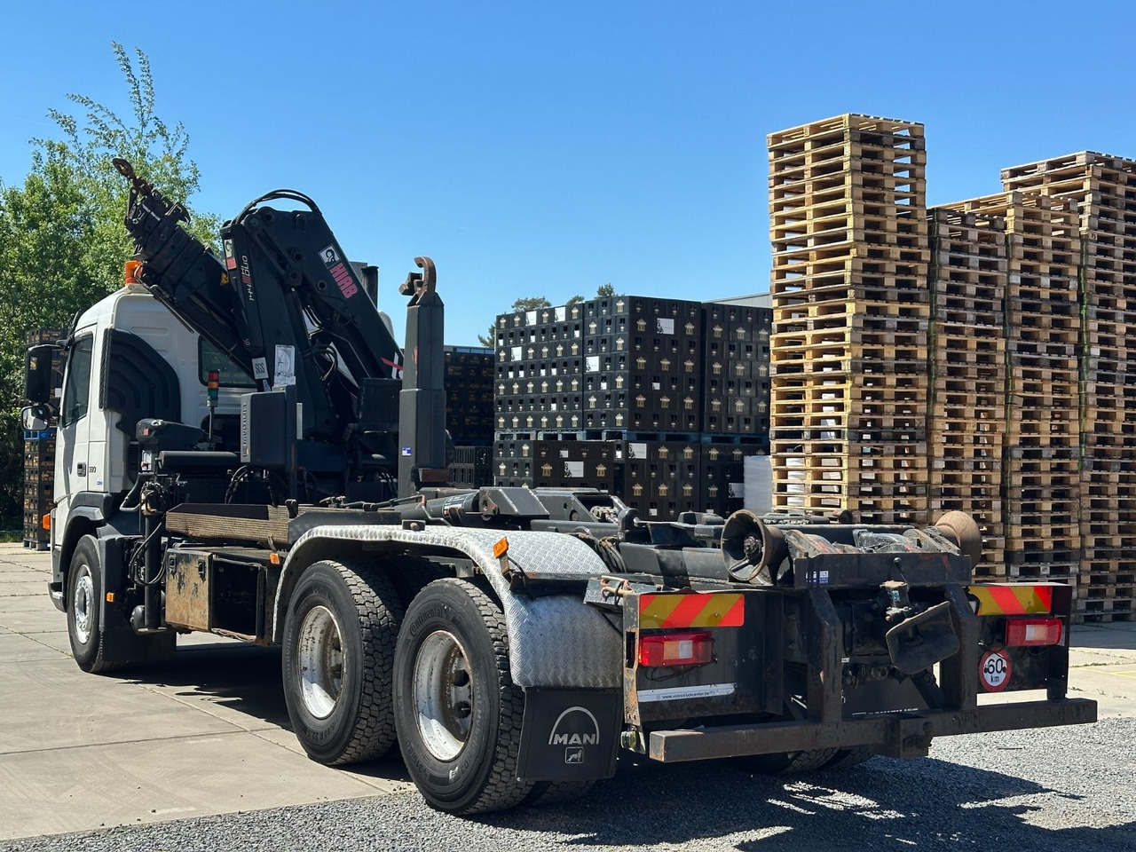 Volvo FM12 380 Hiab 144E-3 - Hákový nosič kontejnerů: obrázek 5 Volvo FM12 380 Hiab 144E-3 - Hákový nosič kontejnerů: obrázek 5