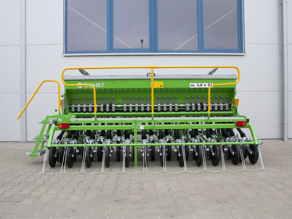 Bomet Drillmaschine / Seeder / Semoir / Seminatrice / Sembradora / Сеялка / Siewnik 3 m - Secí stroj: obrázek 2 Bomet Drillmaschine / Seeder / Semoir / Seminatrice / Sembradora / Сеялка / Siewnik 3 m - Secí stroj: obrázek 2