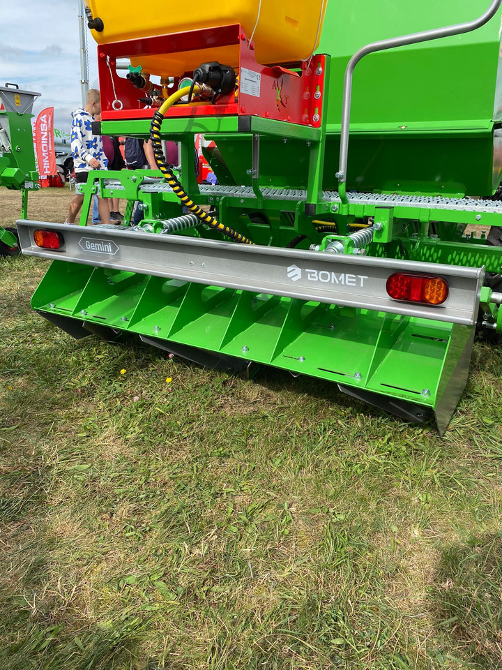 Nový Sazeč brambor Bomet Kartoffelpflanzmaschine / Potato planter / Planteuse de pomme de terre / Piantapatate / Sadzarka ziemniaków: obrázek 6