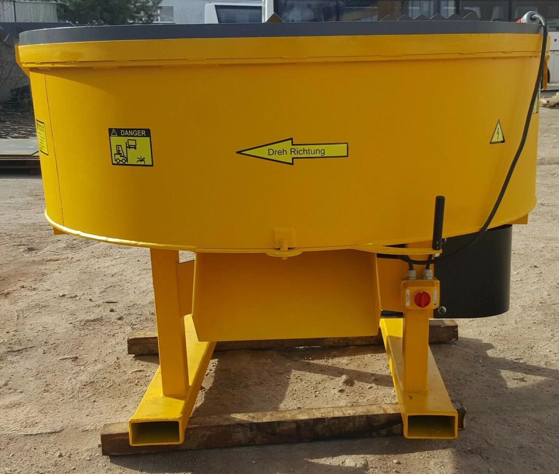 DC Betonmischer / Electric concrete mixer / Malaxeur à béton électrique / Betoniera / Бетономешалка с электроприводом / Betoniarka elektryczna 1000 l - Betonárna: obrázek 2 DC Betonmischer / Electric concrete mixer / Malaxeur à béton électrique / Betoniera / Бетономешалка с электроприводом / Betoniarka elektryczna 1000 l - Betonárna: obrázek 2