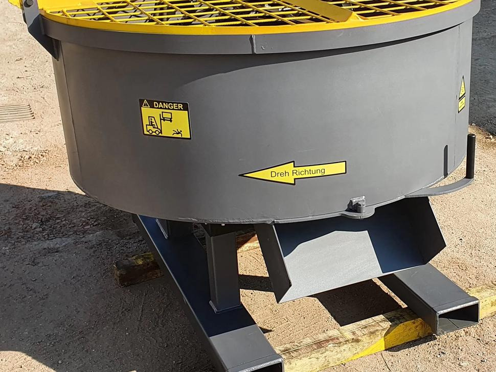 DC Betonmischer / Hydraulic concrete mixer / Malaxeur à béton hydraulique / Betoniera / Бетономешалка с гидравлическим приводом / Betoniarka hydrauliczna 1000 l - Stavební míchačka: obrázek 1 DC Betonmischer / Hydraulic concrete mixer / Malaxeur à béton hydraulique / Betoniera / Бетономешалка с гидравлическим приводом / Betoniarka hydrauliczna 1000 l - Stavební míchačka: obrázek 1