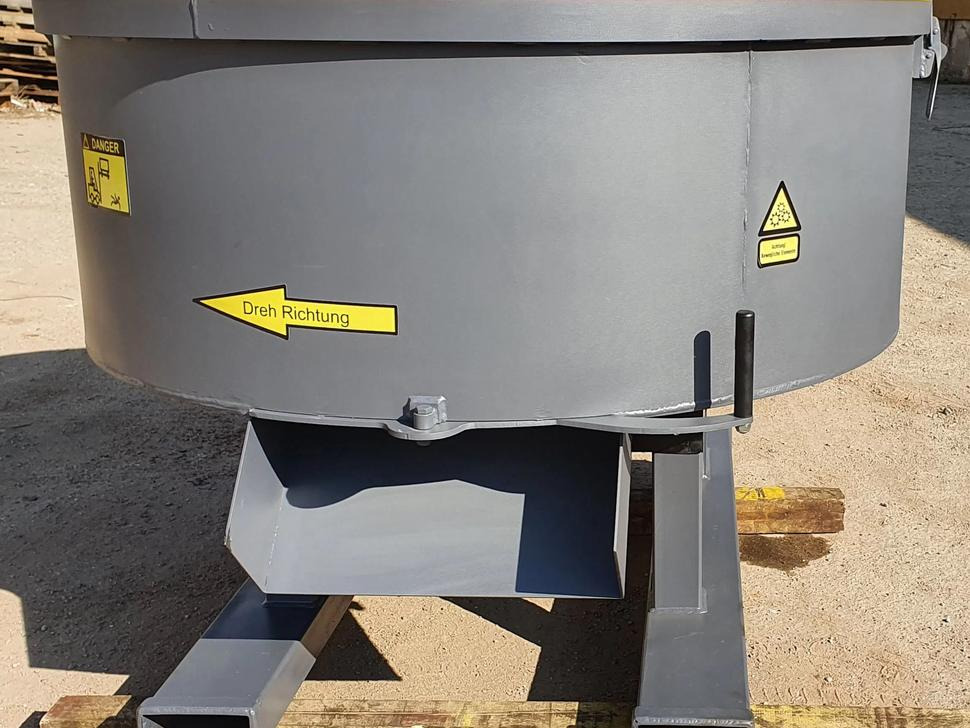 DC Betonmischer / Hydraulic concrete mixer / Malaxeur à béton hydraulique / Betoniera / Бетономешалка с гидравлическим приводом / Betoniarka hydrauliczna 1000 l - Stavební míchačka: obrázek 3 DC Betonmischer / Hydraulic concrete mixer / Malaxeur à béton hydraulique / Betoniera / Бетономешалка с гидравлическим приводом / Betoniarka hydrauliczna 1000 l - Stavební míchačka: obrázek 3