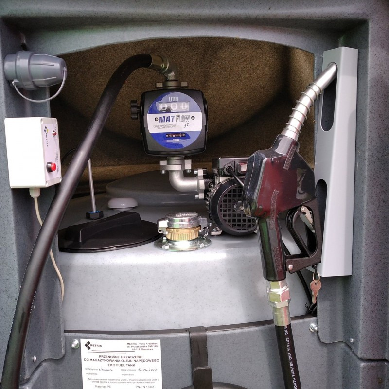 Nový Skladovací nádrž DC Dieseltank / Double-walled fuel tank for diesel fuel / Cuve à gasoil / Sebatoio gasolio / Бак для дизельного топлива / Zbiornik 2500 l: obrázek 9 Nový Skladovací nádrž DC Dieseltank / Double-walled fuel tank for diesel fuel / Cuve à gasoil / Sebatoio gasolio / Бак для дизельного топлива / Zbiornik 2500 l: obrázek 9