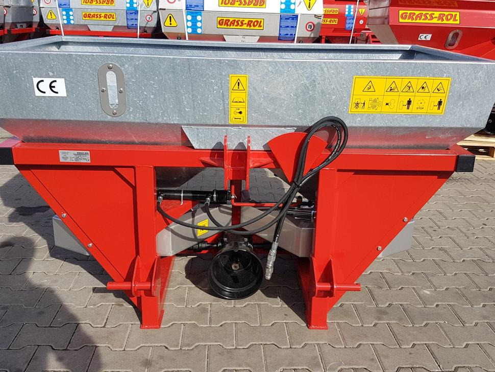 Grass-Rol Düngerstreuer / Fertilizer spreader / Epandeur d'engrais / Spandiconcime / Разбрасыватель минеральных удобрений / Rozsiewacz nawozu 600 l - Rozmetadlo hnoje: obrázek 3 Grass-Rol Düngerstreuer / Fertilizer spreader / Epandeur d'engrais / Spandiconcime / Разбрасыватель минеральных удобрений / Rozsiewacz nawozu 600 l - Rozmetadlo hnoje: obrázek 3