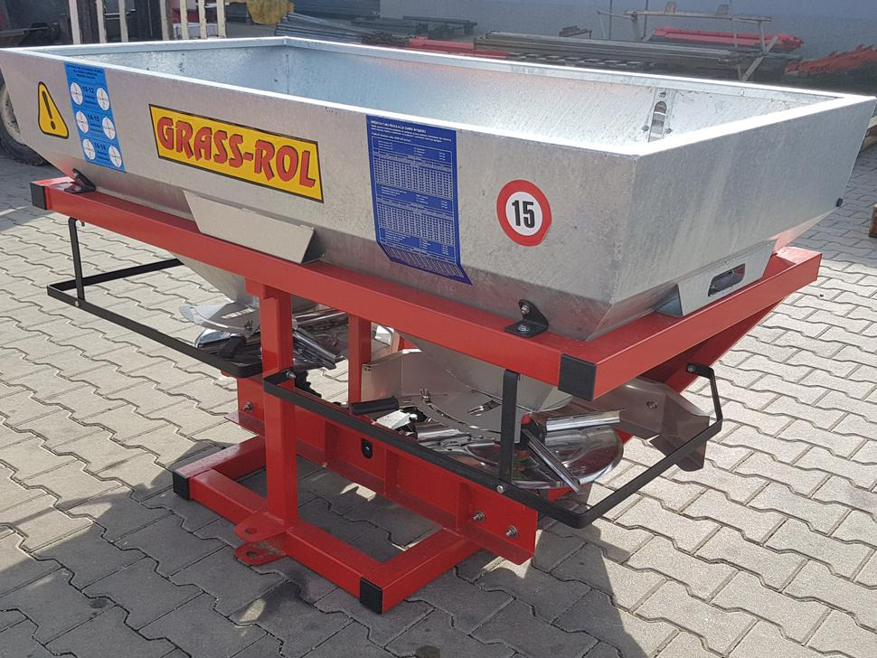 Grass-Rol Düngerstreuer / Fertilizer spreader / Epandeur d'engrais / Spandiconcime / Разбрасыватель минеральных удобрений / Rozsiewacz nawozu 600 l - Rozmetadlo hnoje: obrázek 4 Grass-Rol Düngerstreuer / Fertilizer spreader / Epandeur d'engrais / Spandiconcime / Разбрасыватель минеральных удобрений / Rozsiewacz nawozu 600 l - Rozmetadlo hnoje: obrázek 4