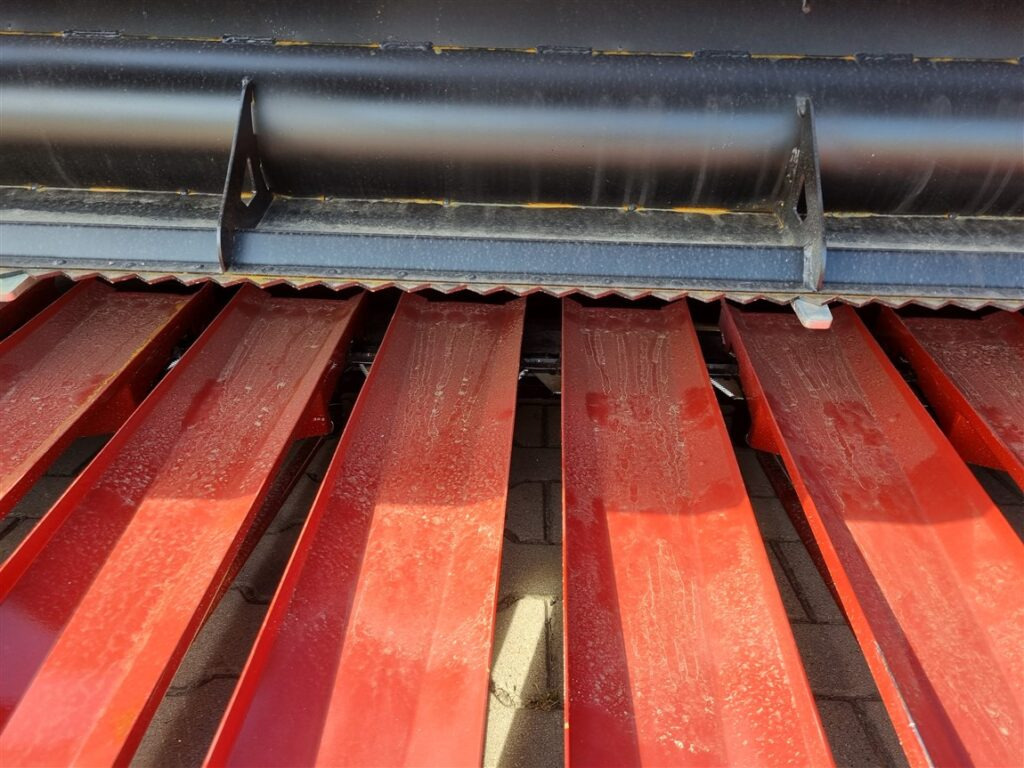 Lupus Sonnenblummenvorsatz / Sunflower harvester / Coupe à tournesol / Сosechadora / Macchina per la raccolta dei girasoli / Жатка для подсолнечника / Przystawka do słonecznika 6,5 m - Adaptér na sklizeň slunečnice: obrázek 4 Lupus Sonnenblummenvorsatz / Sunflower harvester / Coupe à tournesol / Сosechadora / Macchina per la raccolta dei girasoli / Жатка для подсолнечника / Przystawka do słonecznika 6,5 m - Adaptér na sklizeň slunečnice: obrázek 4