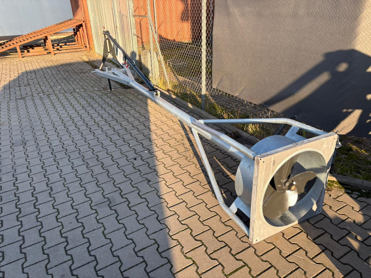 METAL-TECHNIK Güllemixer / Slurry agitator / Agitateur de lisier / Miscelatore / Смеситель жидкого удобрения / Mieszadło do gnojowicy 5,4 m - Stroj pro hnojení: obrázek 1 METAL-TECHNIK Güllemixer / Slurry agitator / Agitateur de lisier / Miscelatore / Смеситель жидкого удобрения / Mieszadło do gnojowicy 5,4 m - Stroj pro hnojení: obrázek 1