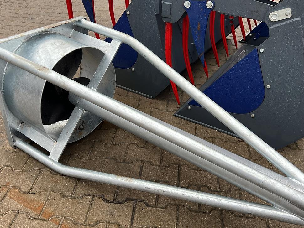 METAL-TECHNIK Güllermixer / Slurry agitator / Agitateur de lisier / Miscelatore / Смеситель жидкого удобрения / Mieszadło do gnojowicy 5,4 m - Stroj pro hnojení: obrázek 1 METAL-TECHNIK Güllermixer / Slurry agitator / Agitateur de lisier / Miscelatore / Смеситель жидкого удобрения / Mieszadło do gnojowicy 5,4 m - Stroj pro hnojení: obrázek 1