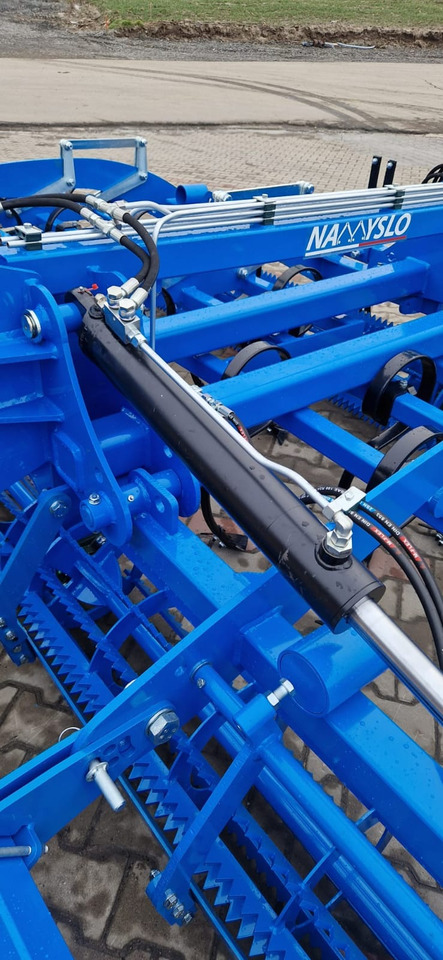 Nový Kultivátor Namyslo Saatbettbereitung / Seedbed preparation / Combiné de préparation / Sembradora / Посевной агрегат / Agregat uprawowy 5 m: obrázek 6