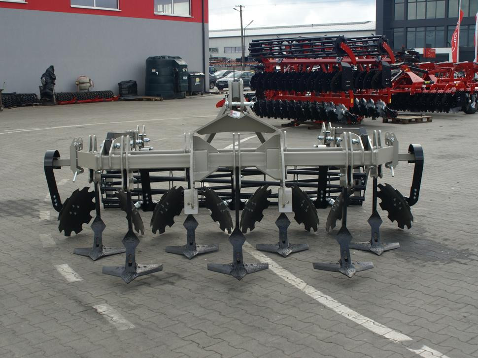 ROLEX Flügelschargrubber / Stubble cultivator / Dechaumeur à dents / Aratri stoppiatori / Стерневой культиватор / Agregat podorywkowy 3 m - Kultivátor: obrázek 3 ROLEX Flügelschargrubber / Stubble cultivator / Dechaumeur à dents / Aratri stoppiatori / Стерневой культиватор / Agregat podorywkowy 3 m - Kultivátor: obrázek 3
