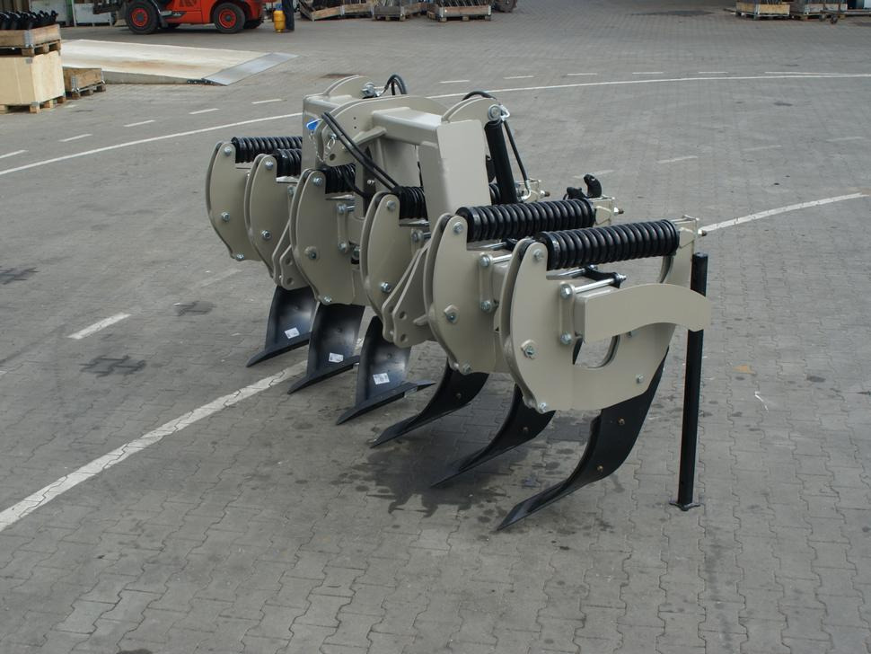 ROLEX Tiefenlockerer / Subsoiler / Décompacteur / Dissodatori / Subsolador / Глубокорыхлитель / Głębosz 3 m - Podrývák: obrázek 3 ROLEX Tiefenlockerer / Subsoiler / Décompacteur / Dissodatori / Subsolador / Глубокорыхлитель / Głębosz 3 m - Podrývák: obrázek 3