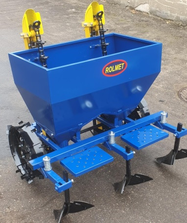 ROLMET Kartoffelpflanzmaschine / Potato planter / Planteuse de pomme de terre / Piantapatate / Sadzarka ziemniaków - Sazeč brambor: obrázek 3 ROLMET Kartoffelpflanzmaschine / Potato planter / Planteuse de pomme de terre / Piantapatate / Sadzarka ziemniaków - Sazeč brambor: obrázek 3