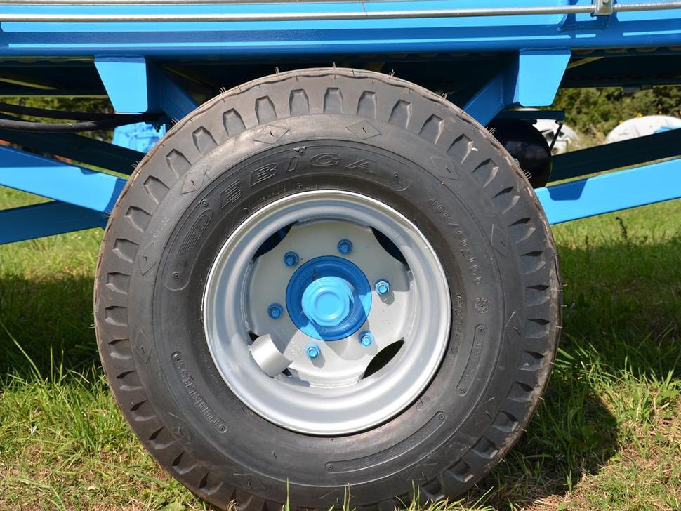 ZAMET Mähladewagen / Green forage mower / Remorque autochargeuse / Autocaricante / Carro per foraggio con falciatrice a tamburo / Самозагружающийся прицеп с косилкой / Przyczepa samozaładowcza 19 m3 - Samonakládací vůz: obrázek 4 ZAMET Mähladewagen / Green forage mower / Remorque autochargeuse / Autocaricante / Carro per foraggio con falciatrice a tamburo / Самозагружающийся прицеп с косилкой / Przyczepa samozaładowcza 19 m3 - Samonakládací vůz: obrázek 4
