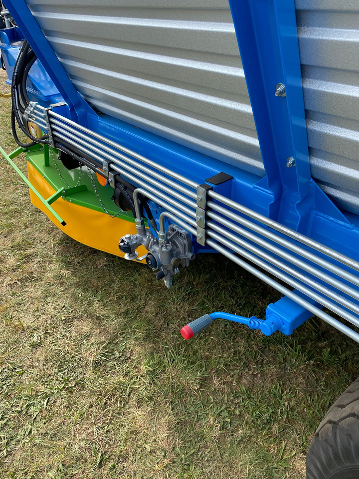 Nový Samonakládací vůz ZAMET Mähladewagen / Green forage mower / Remorque autochargeuse / Remolque autocargable / Самозагружающийся прицеп с косилкой / Przyczepa samozaładowcza z kosiarką bębnową T635/3: obrázek 11