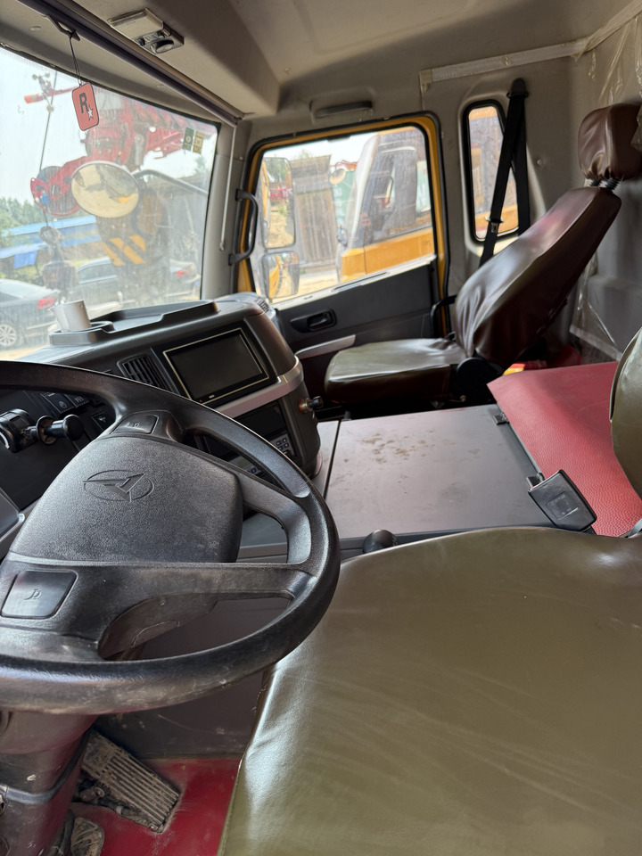Autojeřáb SANY STC1000: obrázek 19