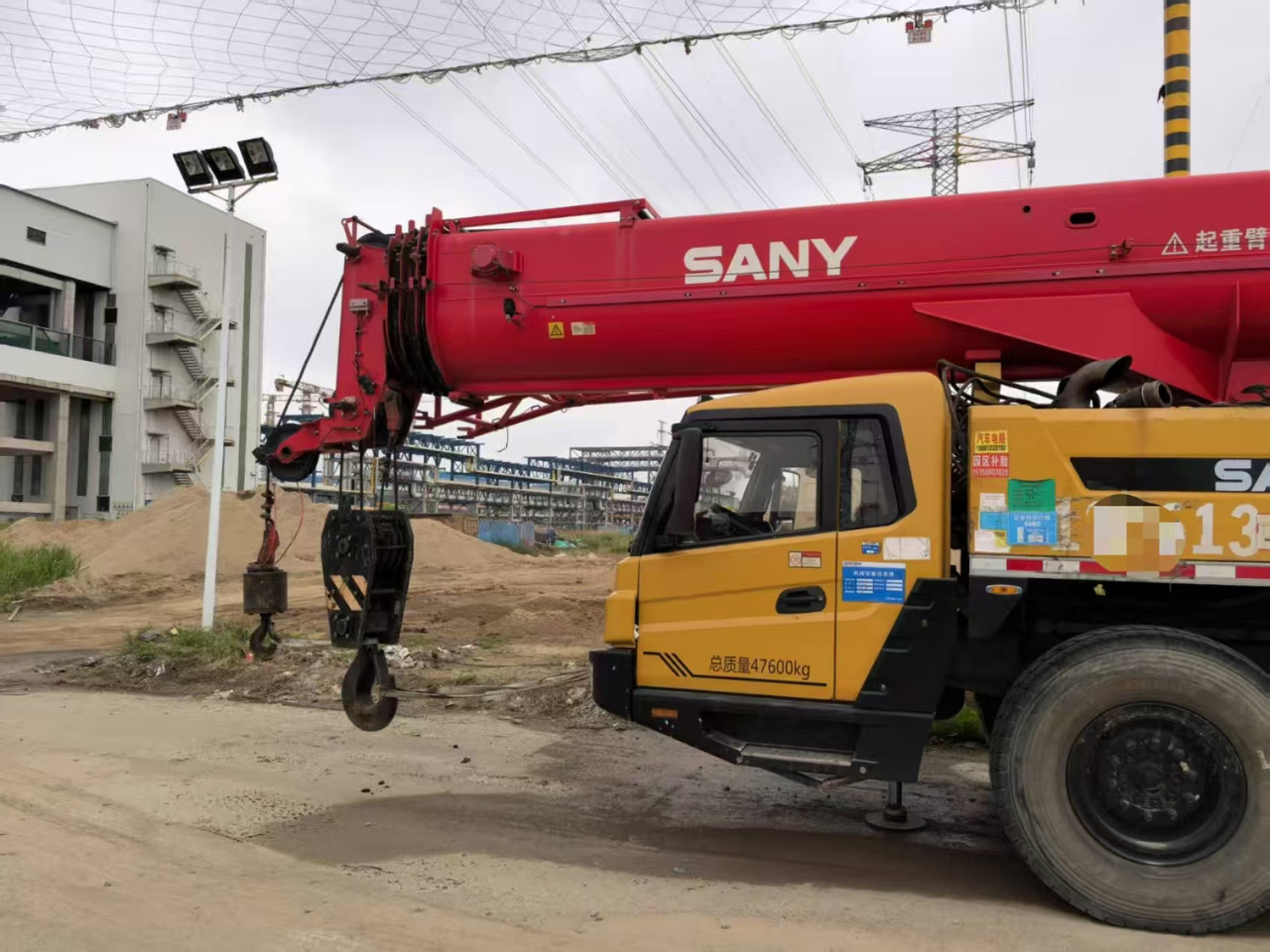 SANY STC800E5 - Autojeřáb: obrázek 2 SANY STC800E5 - Autojeřáb: obrázek 2
