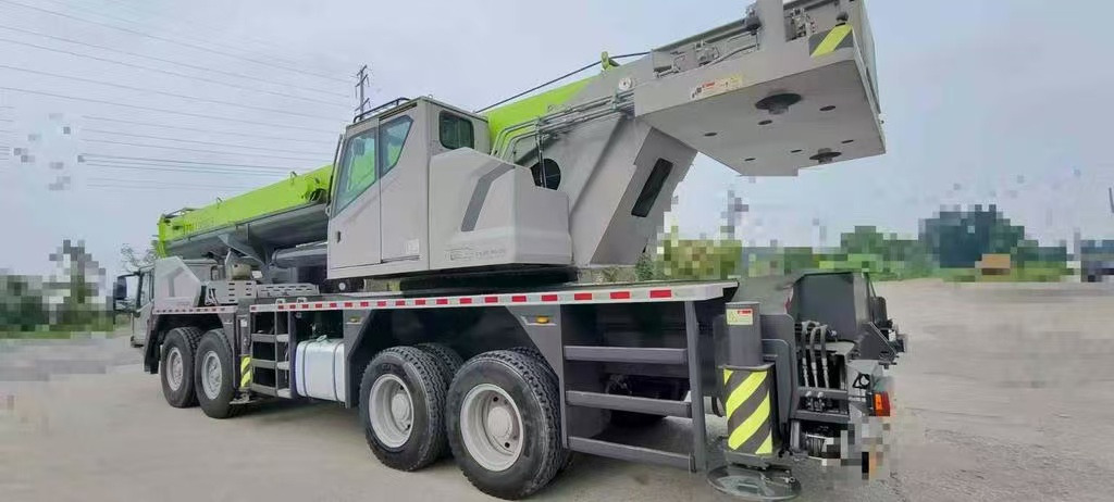 ZOOMLION 1000V5 - Autojeřáb: obrázek 3 ZOOMLION 1000V5 - Autojeřáb: obrázek 3