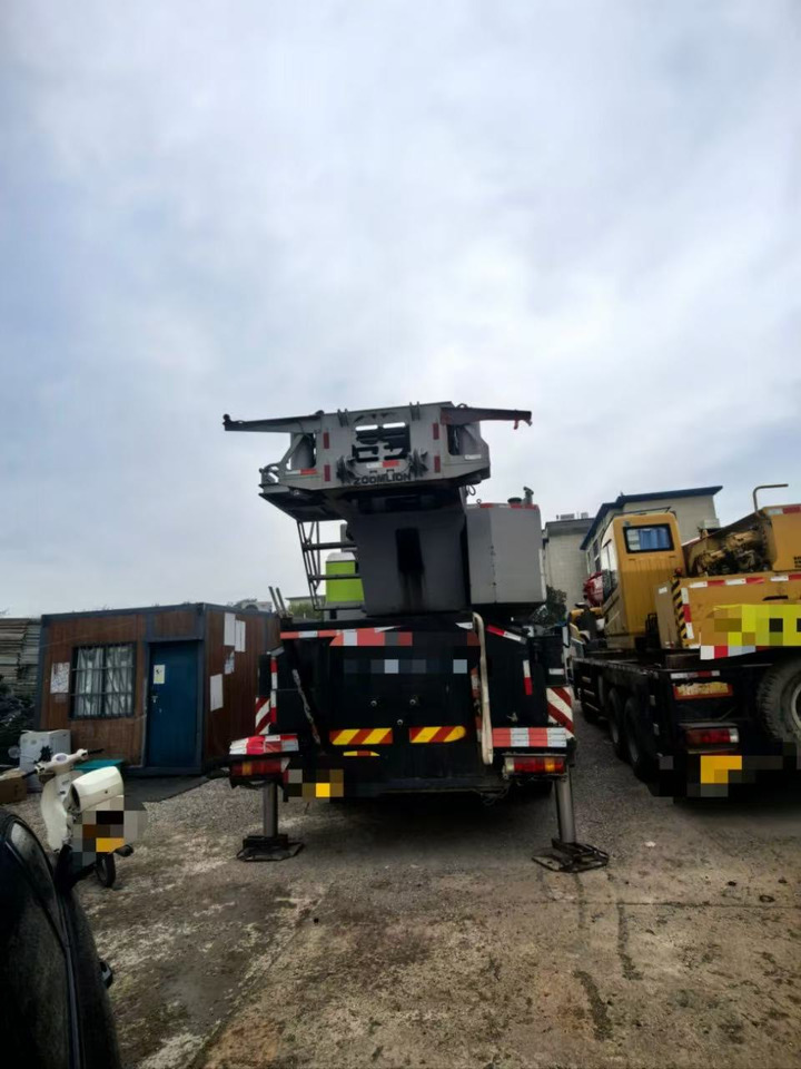 ZOOMLION 200E7 - Univerzální autojeřáb: obrázek 2 ZOOMLION 200E7 - Univerzální autojeřáb: obrázek 2