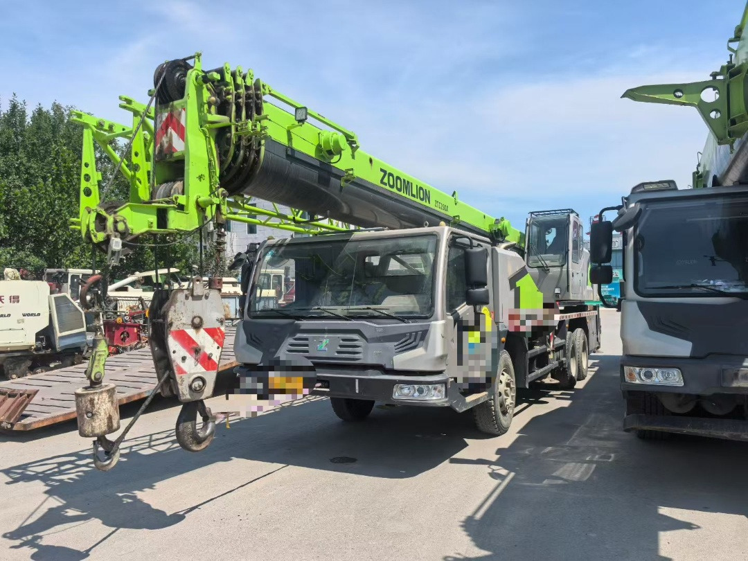 ZOOMLION ZTC250A - Autojeřáb: obrázek 1 ZOOMLION ZTC250A - Autojeřáb: obrázek 1