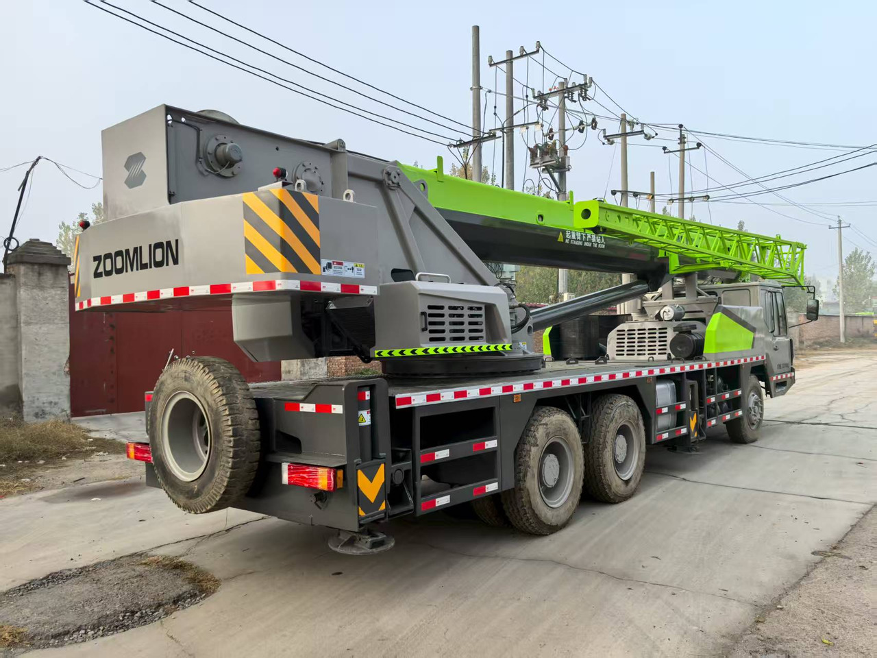 ZOOMLION ZTC250V - Autojeřáb: obrázek 3 ZOOMLION ZTC250V - Autojeřáb: obrázek 3