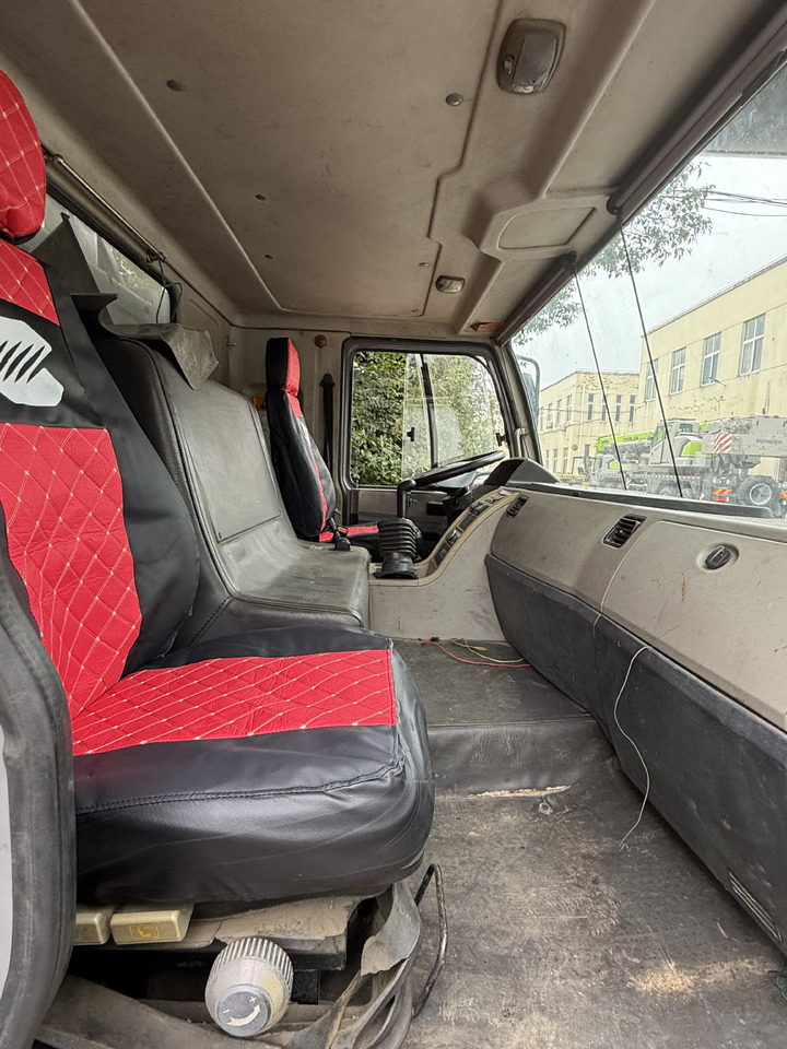 ZOOMLION ZTC700V1 - Autojeřáb: obrázek 5 ZOOMLION ZTC700V1 - Autojeřáb: obrázek 5