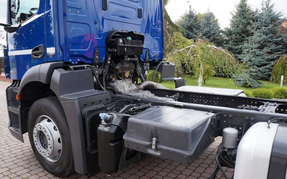 Mercedes-Benz ANTOS 1824 ACTROS EURO 6 RAMA DO ZABUDOWY ROZSTAW OSI 3.80M ANTOS 1830 1827 - Podvozek s kabinou: obrázek 5 Mercedes-Benz ANTOS 1824 ACTROS EURO 6 RAMA DO ZABUDOWY ROZSTAW OSI 3.80M ANTOS 1830 1827 - Podvozek s kabinou: obrázek 5