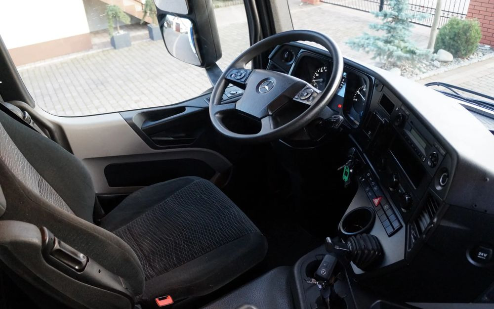 Chladírenský nákladní automobil Mercedes-Benz ANTOS 1824 EURO 6 1827 CHŁODNIA KONTENER 8.40 m: obrázek 15 Chladírenský nákladní automobil Mercedes-Benz ANTOS 1824 EURO 6 1827 CHŁODNIA KONTENER 8.40 m: obrázek 15