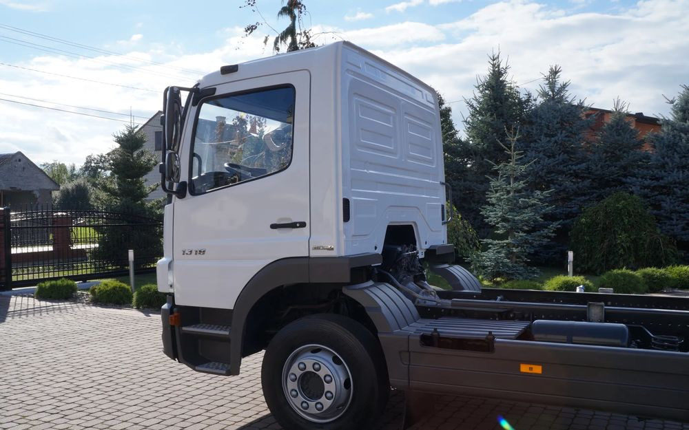 Mercedes-Benz ATEGO 1318 EURO 5 RAMA DO ZABUDOWY MANUAL 1322 - Podvozek s kabinou: obrázek 4 Mercedes-Benz ATEGO 1318 EURO 5 RAMA DO ZABUDOWY MANUAL 1322 - Podvozek s kabinou: obrázek 4