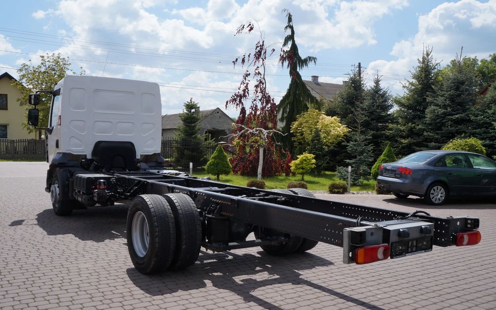 Renault RENAULT GAMA D 16.210 EURO 6 RAMA DO ZABUDOWY 16.000 KG VOLVO FL - Podvozek s kabinou: obrázek 3 Renault RENAULT GAMA D 16.210 EURO 6 RAMA DO ZABUDOWY 16.000 KG VOLVO FL - Podvozek s kabinou: obrázek 3