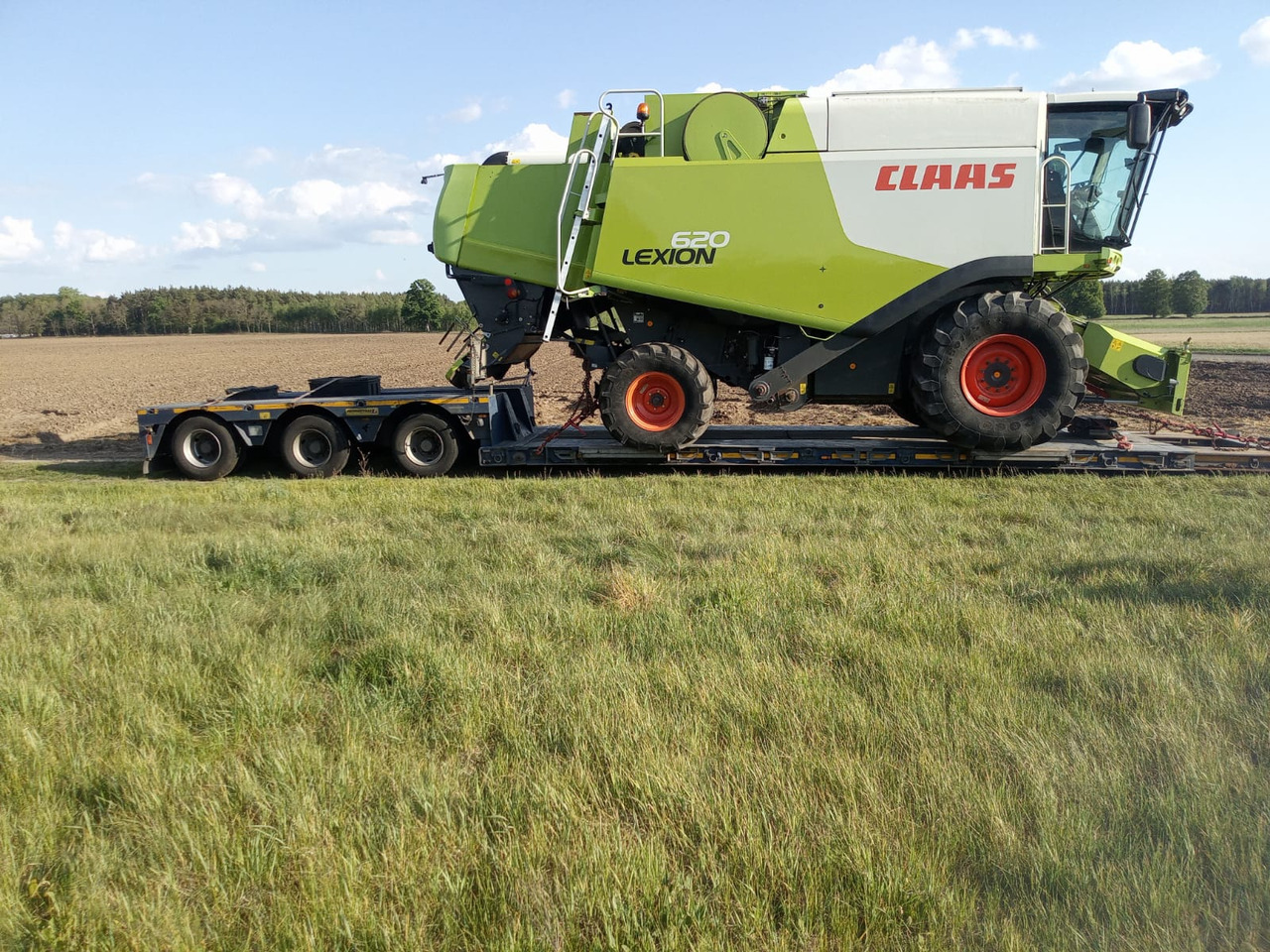 CLAAS Lexion 620 - Sklízecí mlátička: obrázek 2 CLAAS Lexion 620 - Sklízecí mlátička: obrázek 2