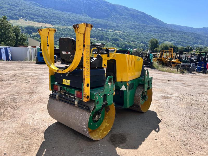 Ammann AV26-2 COMPACTEUR ROULEAU TANDEM VIBRANT ARTICULÉ - Silniční válec: obrázek 5 Ammann AV26-2 COMPACTEUR ROULEAU TANDEM VIBRANT ARTICULÉ - Silniční válec: obrázek 5