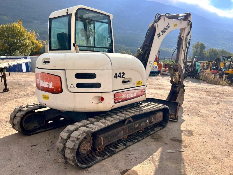 Bobcat 442B Pelle 7,5T avec pouce hydraulique - Pásové rýpadlo: obrázek 5 Bobcat 442B Pelle 7,5T avec pouce hydraulique - Pásové rýpadlo: obrázek 5