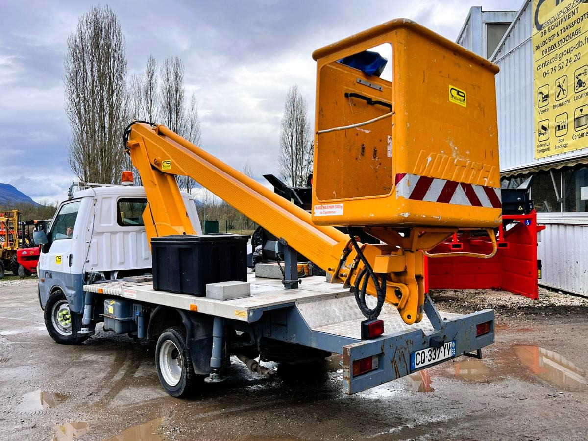 Mazda Bongo Fourgon Nacelle 14,5m - Pracovní plošina, Dodávka: obrázek 3 Mazda Bongo Fourgon Nacelle 14,5m - Pracovní plošina, Dodávka: obrázek 3